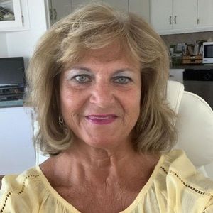 Meet your Posher, Becky